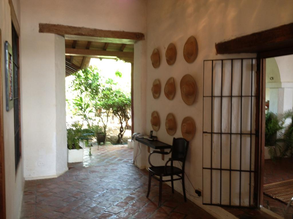 Portal De La Marquesa Hotel Mompos Exterior foto Interior of the house