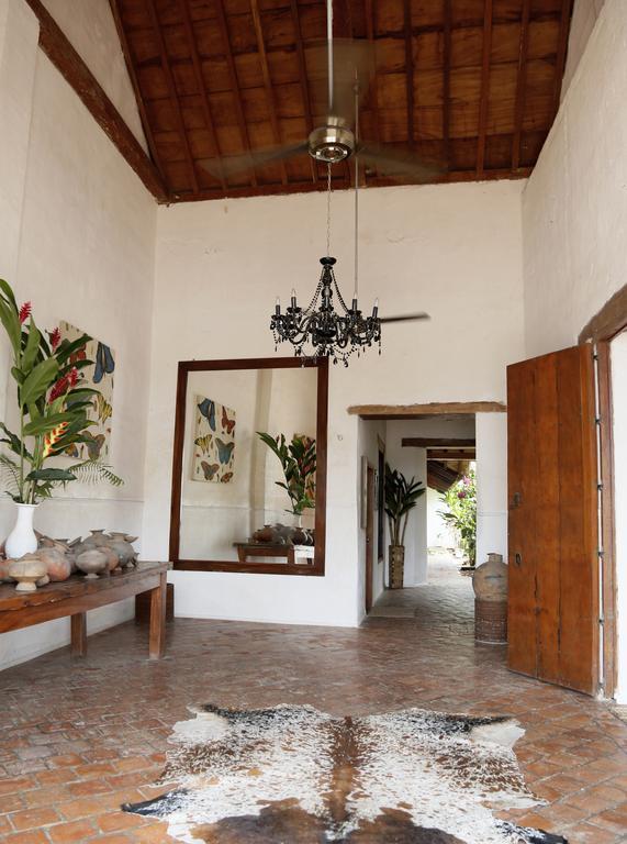 Portal De La Marquesa Hotel Mompos Exterior foto Interior of the house